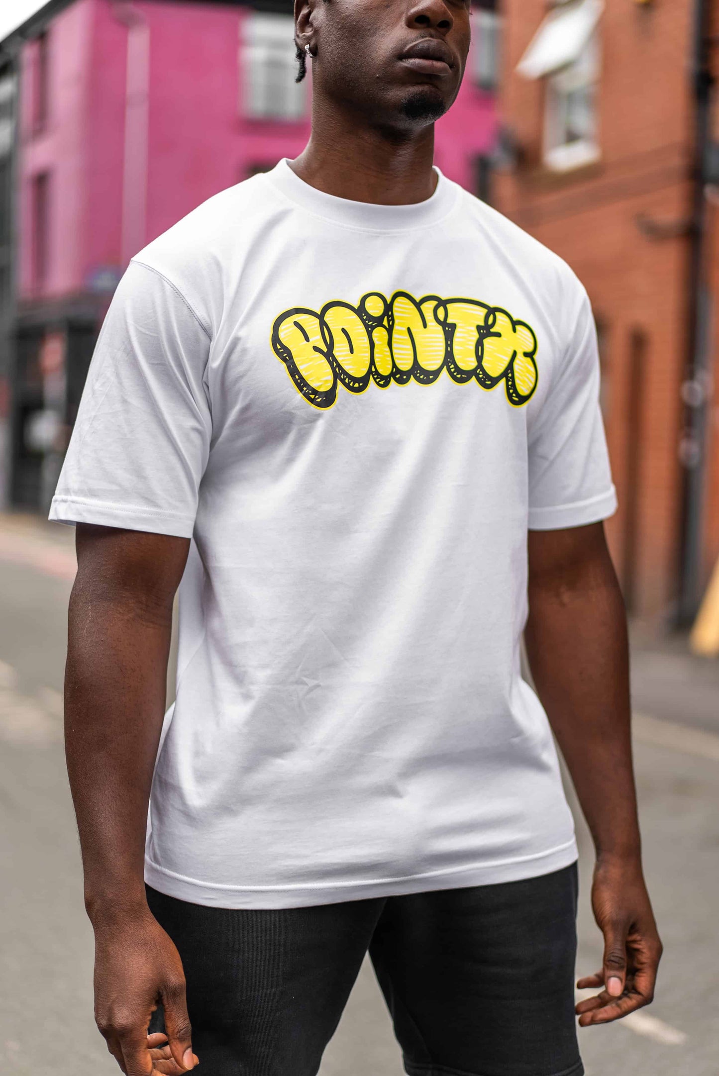 URBAN  LOGO TEE - WHITE