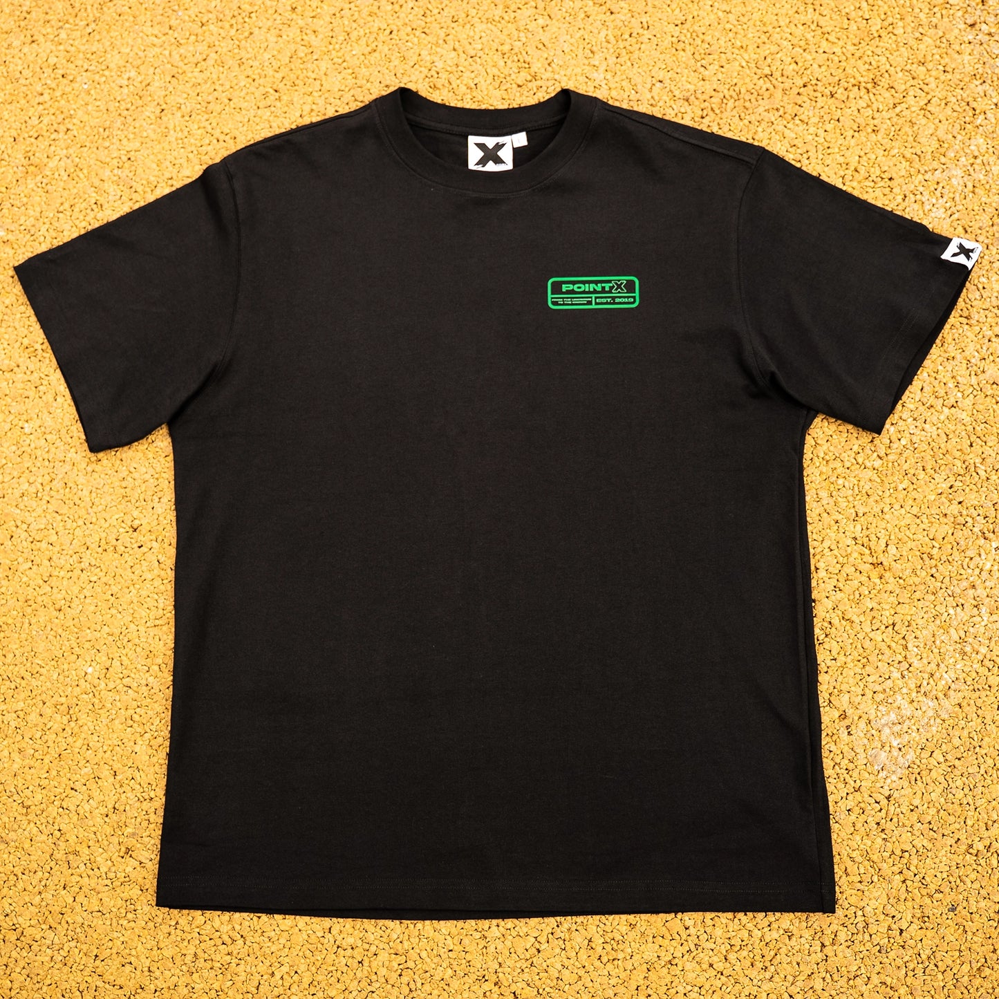 TAG LOGO TEE - BLACK
