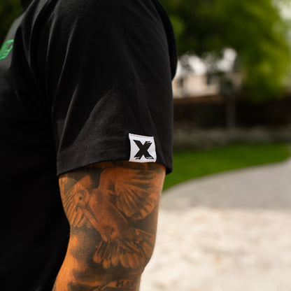 TAG LOGO TEE - BLACK